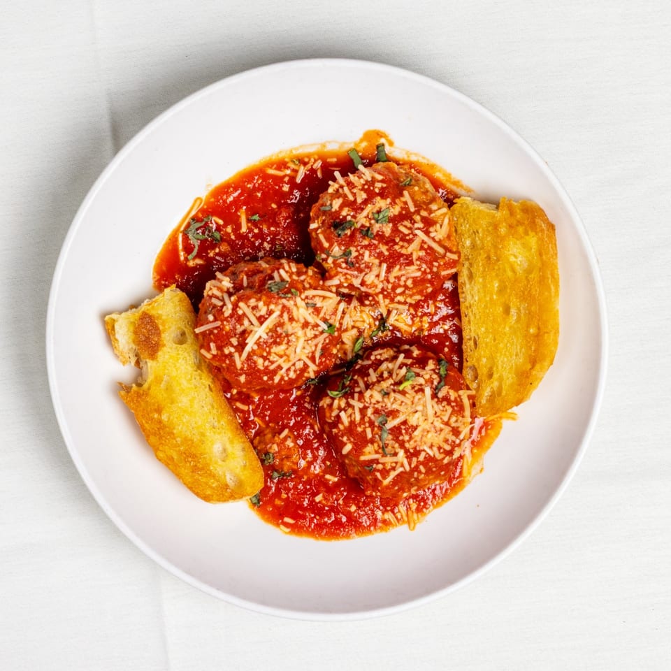 Bennett's Chop & Railhouse Rewards