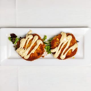 Crab Cakes Dinner